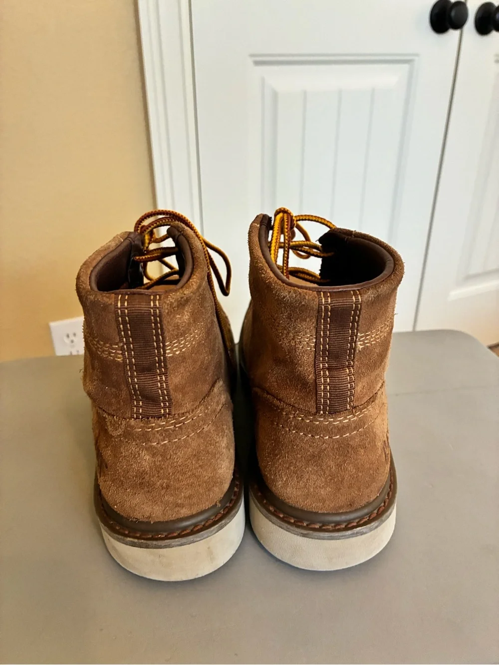 CAT Footwear Men's Narrate Chukka Fashion Boots Brown Suede